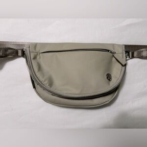 Lululemon belt bag